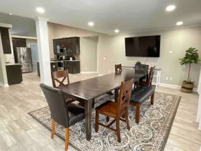 Spacious 6BR Home Perfect for Large Family Getaway - Image 5
