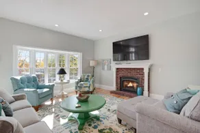 The Summer House at 319 Chamberlain - Image 5