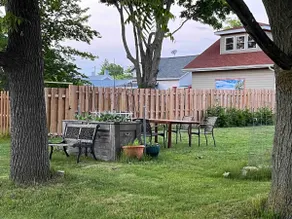 Cozy 2 bdrm near river & docks - Image 2