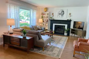 Adventure Awaits. Broad Ripple’s Best! *Sleeps7!* - Image 3