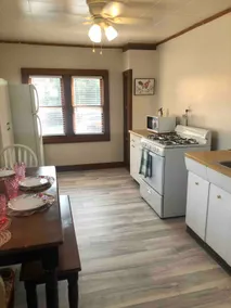 Cute 2 Bedroom Guest House Sleeps 6 - Image 3