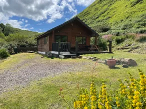 Horseshoe Bay Chalet with Stunning Sea Views - Image 5