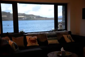 Lodge on the Loch - Image 2