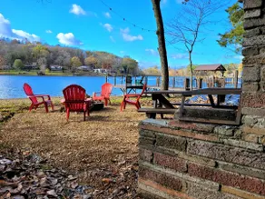 Hope's Lake Cottage - Image 2