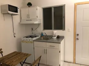 Small apartment, excellent location, Otay, 5minGarita - Image 3