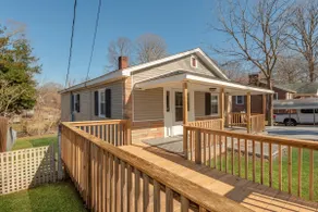 2BR - Winston's - Salem - Casa Nova - Getaway - Image 3