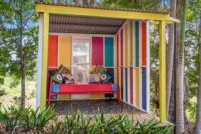 Donna's Art House - Image 3