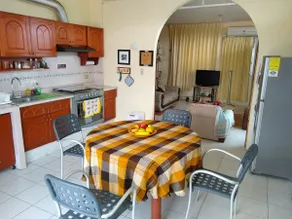 2 bedrooms, top floor, parking, garden. - Image 4