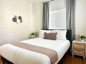 1 Tranquil Tri-Level Gated Townhome - Image 3