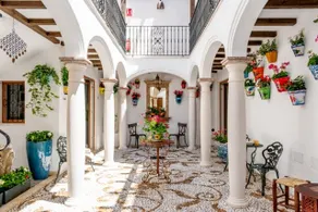 Casa Del Patio - Boutique Apartments - Image 2