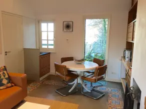 Friend's House - Image 3