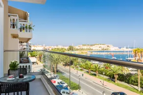 Sunset View Apartment - Image 2