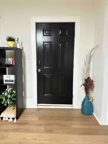 Beautiful Contemporary 2BDR - Image 5