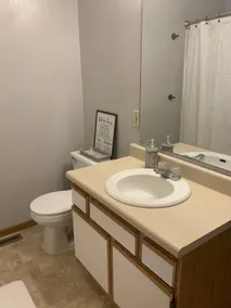 Cozy 3 Bed close to DT for Husker/PBA events - Image 5
