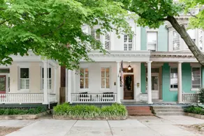 Contemporary Living in the Historic Fan District - Image 2
