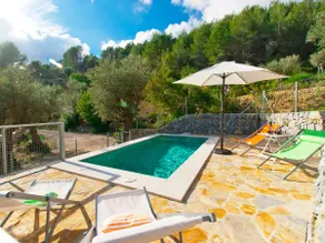 idyllisk berg hus med underbar utsikt och pool - Image 2