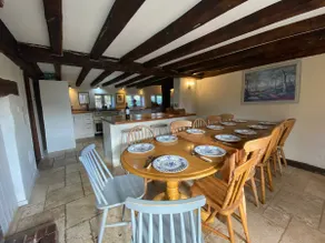 Historic central countryside village house - Image 4