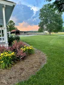 Farm cottage with fire pit near Fall Creek Falls - Image 4