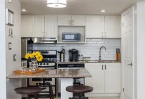 Gorgeous Studio Condo in Blue Mountains Sleeps 4 - Image 2