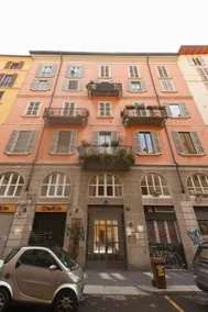 Just Urban Stays - Impressive 1BR Penthouse in City Center - Metro M2 M4 - Image 4