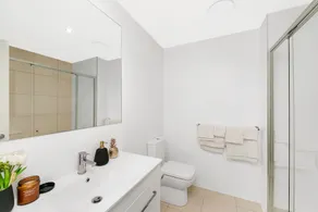 3BR Braddon Flat 8 mins walk to CBD - Image 3