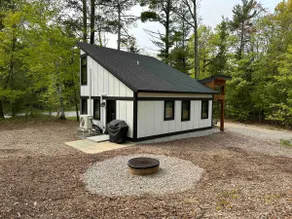 Ridge Way | Walk to Glen Arbor | Pet-Friendly | Close to Sleeping Bear Dunes - Image 3