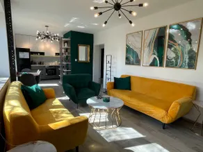 EVA Chic Urban Retreat /CityCenter+Free Parking - Image 3