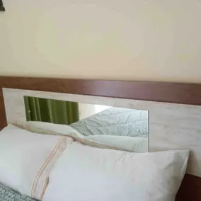 Cheerful one bedrooom apt w/private bath/kitchen - Image 3