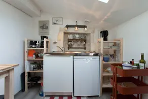 Studio in Arles center (Arènes) air conditioning - Image 4