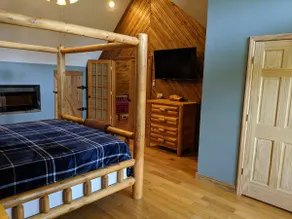 Sacred Winds - Yatesville Lake Luxury Cabin Rental - Image 4
