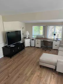 Cheerful 2 bedroom 2 bath Cottage with fireplace - Image 3