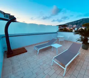 Cozy apt w panoramic terrazza+breakfast Included! - Image 3