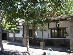 Accommodation with a Pool and Beautiful Views - Image 5