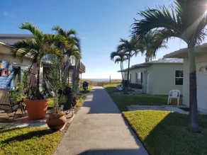 Pompano Beach Private Ocean Cottage Unit 13 - Image 3