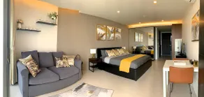 Top Floor Gorgeous Sunset View - Mae Phim Beachfront Condo - Image 3