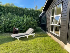 Swedish cottage with ocean views in peaceful nature - Image 2