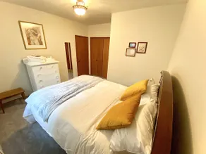 Classic Seattle Neighborhood Apartment - Image 3