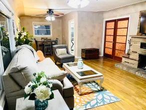 Exquisite home w/ pool, large vintage bar & garage - Image 3