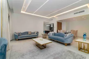 USMANS 4BDRM JBR Sadaf Next to Ritz Carlton Walk Daily Housekeeping JBR - Image 5