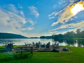 “The Magnolia House” LakeFront Compound Sleeps 58+! Pool, Hottub, kayaks, &more! - Image 4