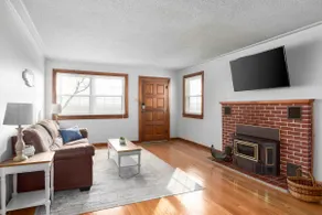 The Chesterfield Farmhouse on 35 acres - Image 5