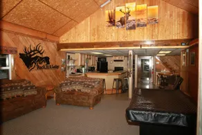 Rock Hill Lodge, huge outside entertaining area! - Image 2