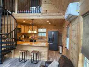 Rustic Elegance, 1 bedroom cabin in the heart of Jonesborough. - Image 2