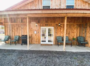 Backwoods BNB•pet friendly•on trail•large parking - Image 2