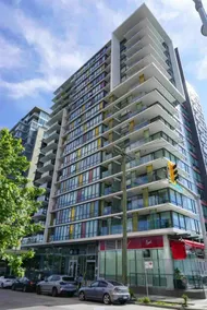 Olympic Village Oasis |Downtown Van |Free Parking - Image 4
