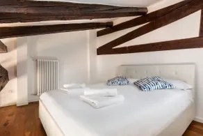 Punta della Dogana Luxury Suites - Image 3