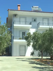 Verga Apartments & Suites - Image 3