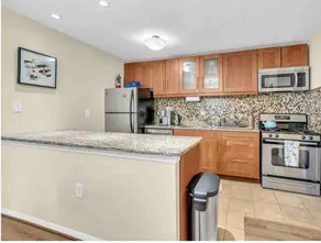 Spacious - King/King Beds - No Cleaning Fee - Image 5