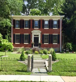 Town & Country I: Private Apt - Minutes From City - Image 3