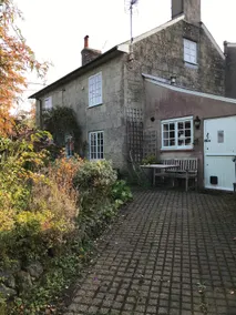 Charming Grade II listed cottage in Shaftesbury - Image 5